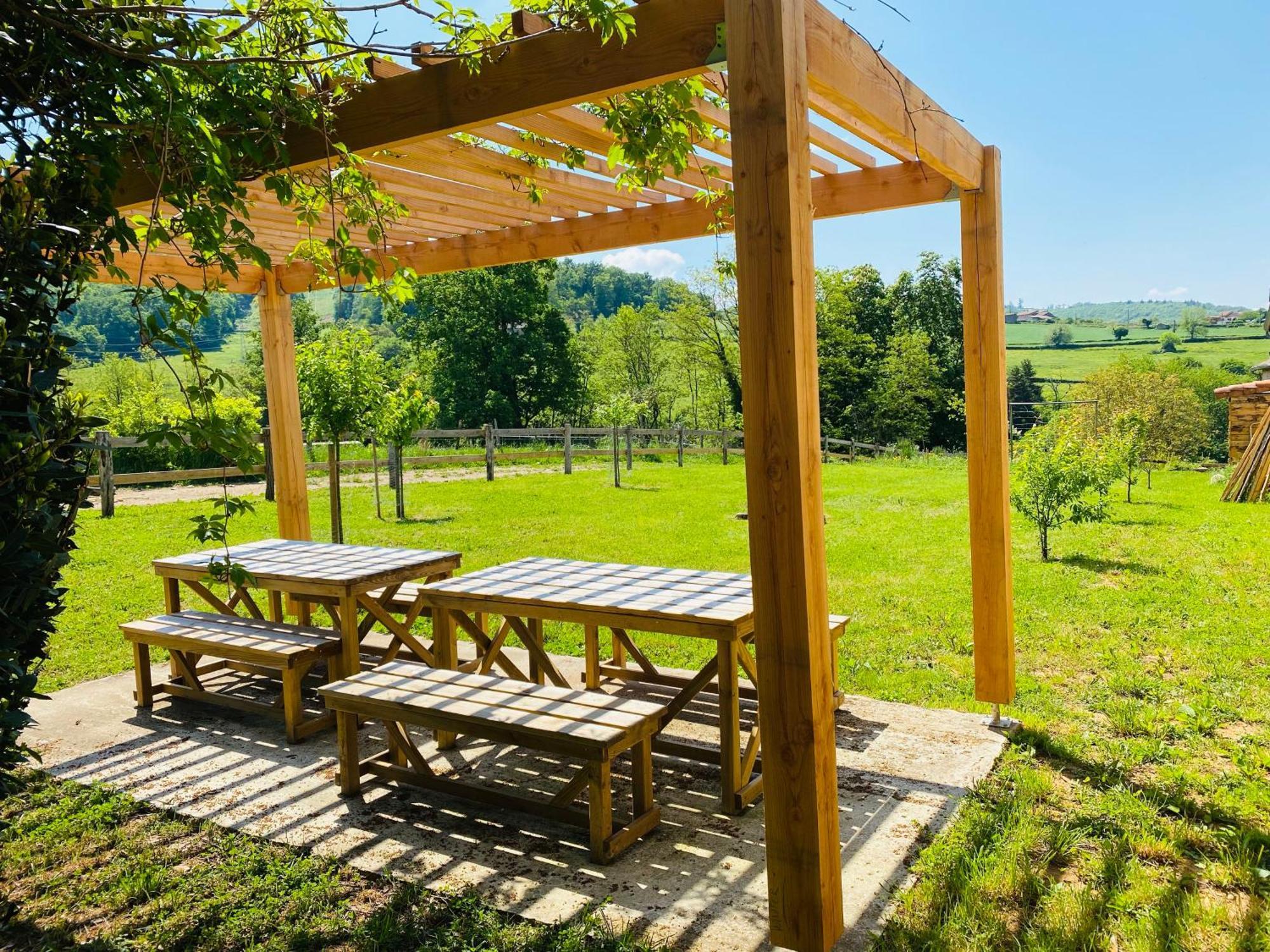 Les Hauts de CLuny Extérieur photo